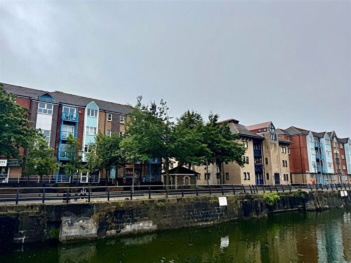 2 Bedroom Flat For Sale In Abernethy Square, Marina, Swansea, SA1