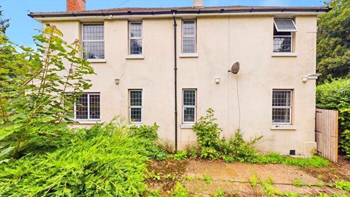 3 Bedroom Semi-Detached House For Sale In Maidstone Road, Canterbury, CT4
