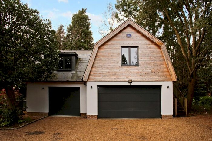 1 Bedroom Flat To Rent In Dunorlan Park, Pembury Road, Tunbridge Wells, TN2