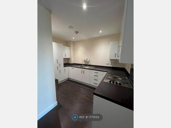 2 Bedroom Flat To Rent In Ladysmith Road, Harrow, HA3