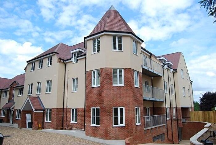 2 Bedroom Flat To Rent In Rickmansworth Road, Chorleywood, WD3