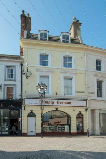 1 Bedroom Flat To Rent In Flat 4, 2 Church Street, Folkestone CT20