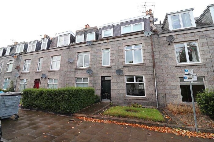 1 Bedroom Flat To Rent In Union Grove, Ground Floor Left, AB10