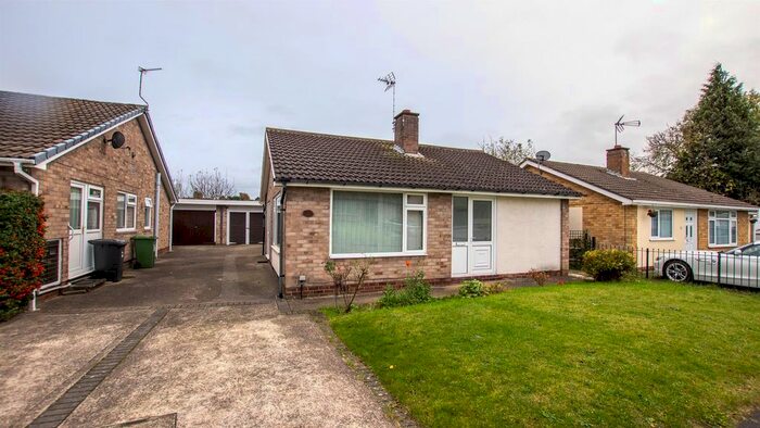 2 Bedroom Bungalow To Rent In Runswick Avenue, Acomb, York YO26