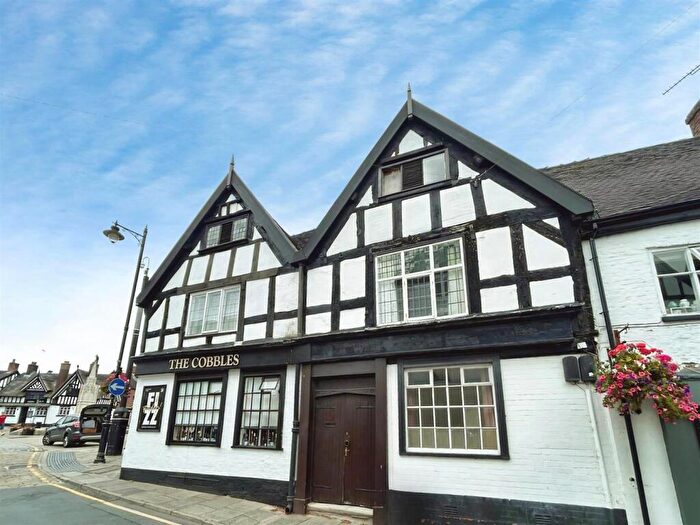 2 Bedroom Apartment To Rent In High Street, Sandbach, CW11
