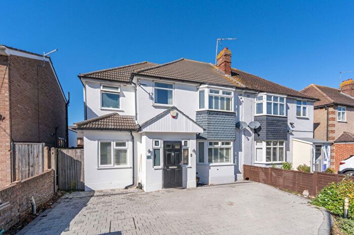 4 Bedroom Semi Detached House For Sale In Gadesden Road, Epsom, KT19