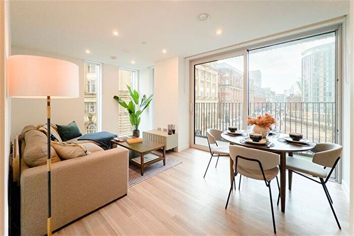 2 Bedroom Flat To Rent In New Vic, M4