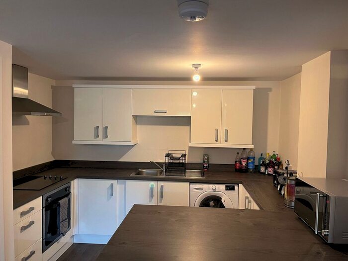 2 Bedroom Flat To Rent In Church Street West, Radcliffe, Manchester, M26