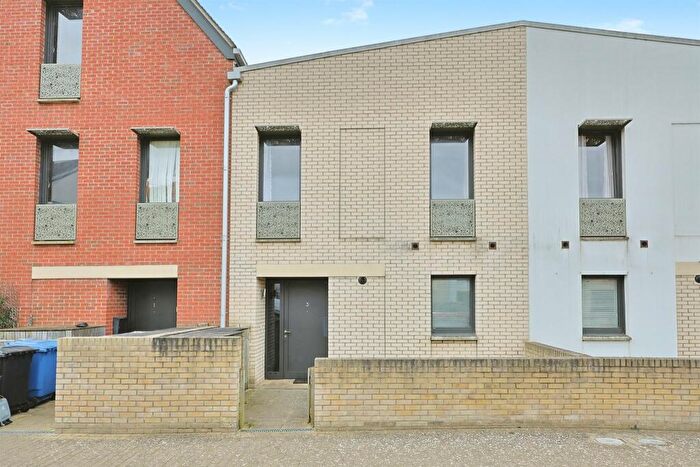 3 Bedroom Terraced House For Sale In Shepherd Purse Way, Norwich, NR5