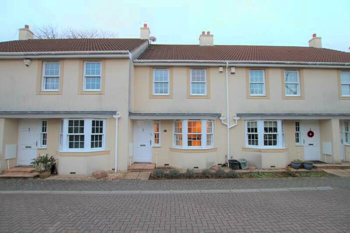 3 Bedroom Property To Rent In Silver Street, Nailsea, BS48