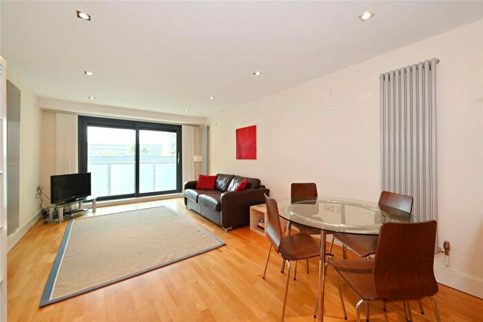 1 Bedroom Flat For Sale In Millharbour, London, E14