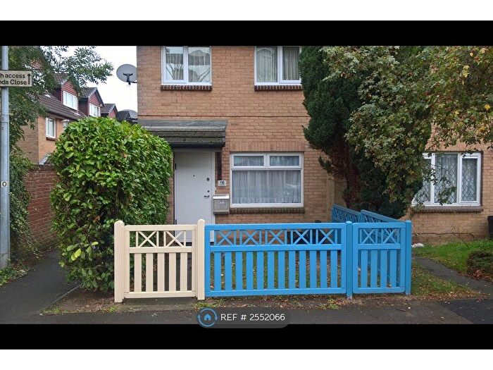 1 Bedroom Flat To Rent In Copperfield, Chigwell, IG7
