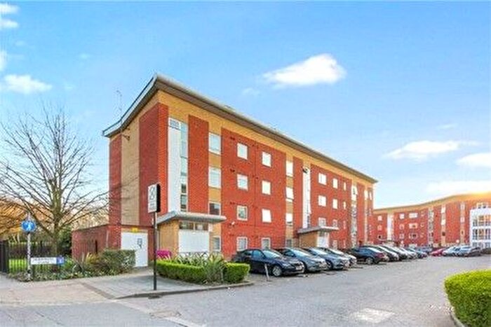 2 Bedroom Flat To Rent In Albatross Close, London, E6