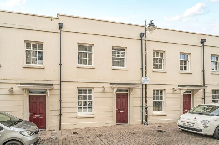 3 Bedroom Terraced House For Sale In Falcon Road, Plymouth, Devon, PL1