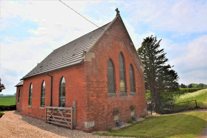 2 Bedroom Detached Bungalow For Sale In Low Gate Road, Scremby, PE23