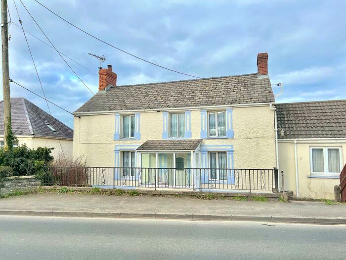 4 Bedroom House To Rent In Cardigan, SA43
