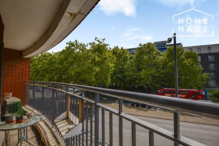 2 Bedroom Flat To Rent In Streatham Place, SW2