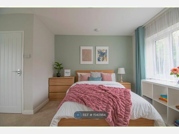 4 Bedroom End Of Terrace House To Rent In Pershore Place, Coventry, CV4