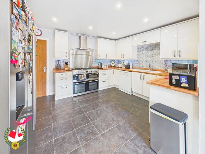 5 Bedroom House For Sale In Elmgrove Road East, Hardwicke, GL2