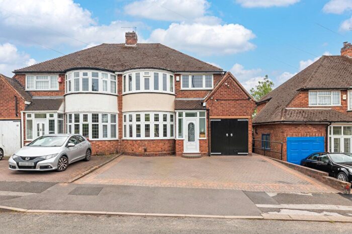3 Bedroom Semi-Detached House To Rent In Queslett Road East, Streetly, Sutton Coldfield, B74