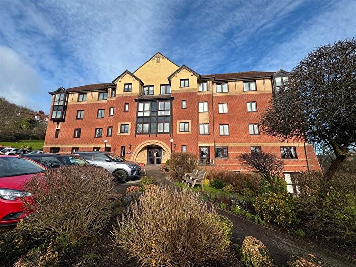 1 Bedroom Flat For Sale In Filey Road, Scarborough, YO11
