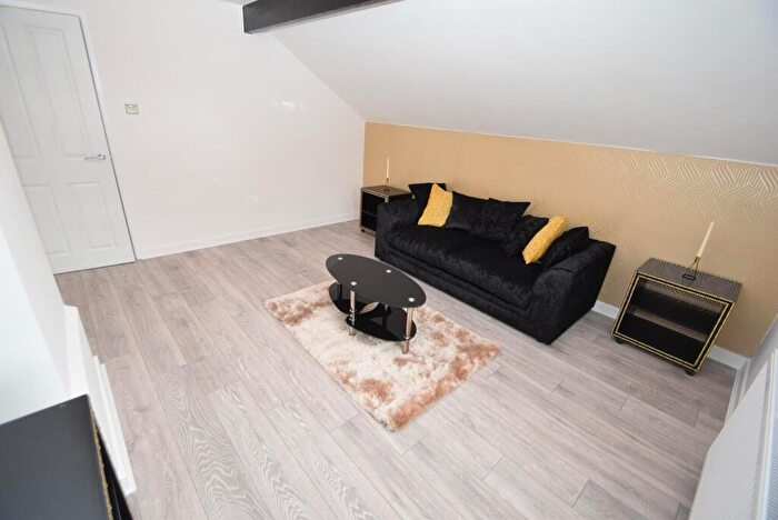 2 Bedroom Apartment To Rent In Northumberland Road, Trafford, Manchester, M16