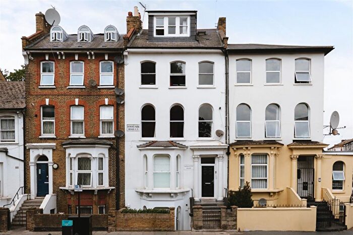 1 Bedroom Flat To Rent In Downs Park Road, Hackney, London, E5