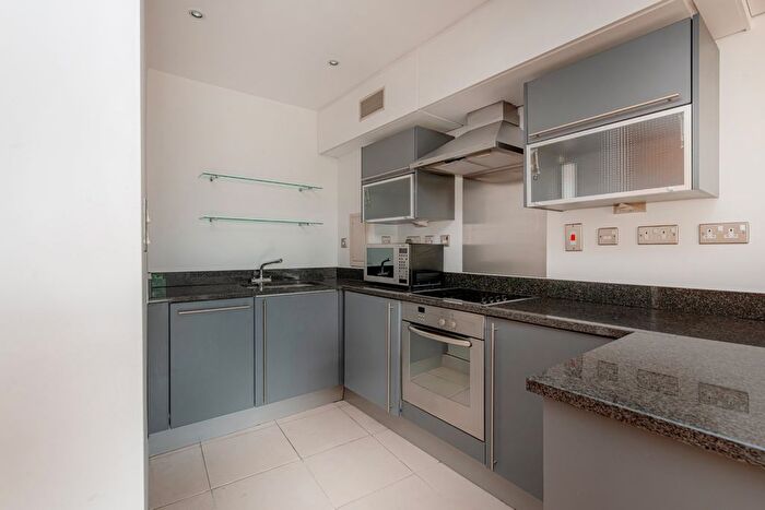 1 Bedroom Flat To Rent In Albert Embankment, London, SE1