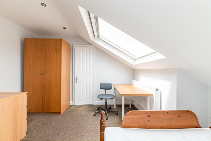 6 Bedroom Terraced House To Rent In Clayton Park Square, Jesmond, Newcastle Upon Tyne, NE2