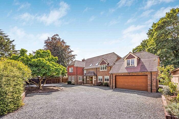 5 Bedroom Detached House For Sale In West Broyle Drive, West Broyle, PO19