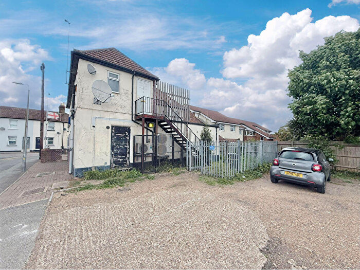 1 Bedroom Flat To Rent In High Street, South Ockendon, RM15