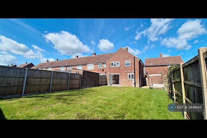 3 Bedroom End Of Terrace House To Rent In Duncan Road, Chichester, PO19