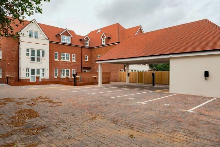 2 Bedroom Apartment To Rent In Langstone Road, Havant, PO9