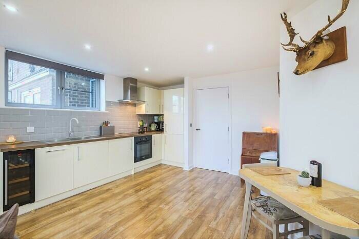 1 Bedroom Apartment To Rent In Jubilee Building, Bermondsey, SE16