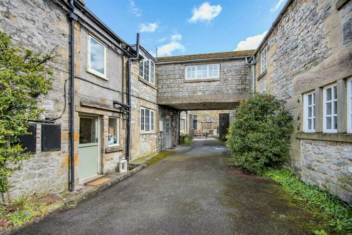 2 Bedroom Mews For Sale In Mill Lane, Hartington, Buxton, SK17