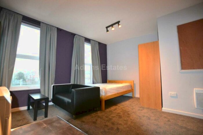 Studio To Rent In London Road, Reading, RG1