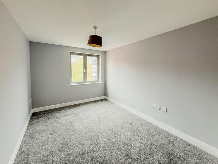 1 Bedroom Flat To Rent In Worsdell Drive, Gateshead, NE8