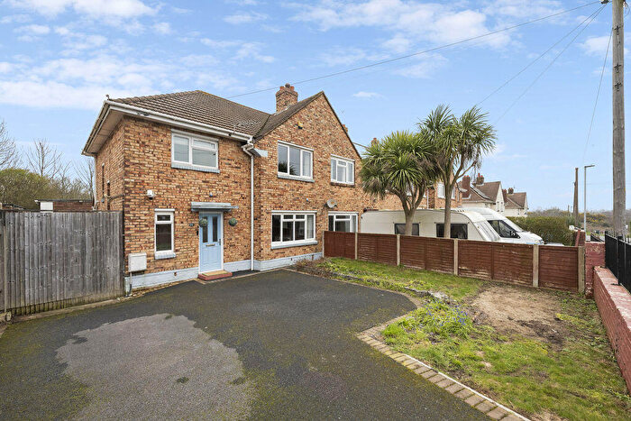 3 Bedroom End Of Terrace House For Sale In Turbary Road, Poole, BH12