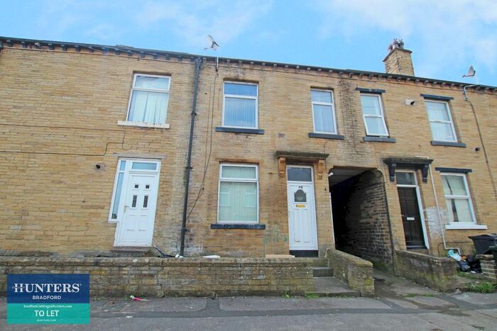 2 Bedroom Terraced House To Rent In Daisy Street, Bradford, BD7