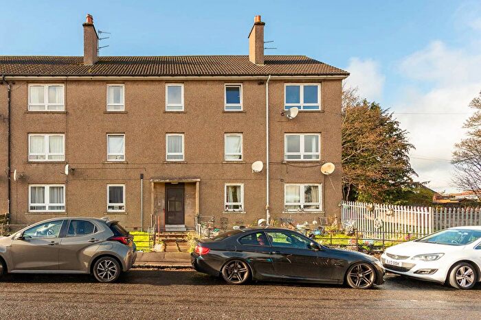 3 Bedroom Flat For Sale In Mclean Street, Dundee, DD3
