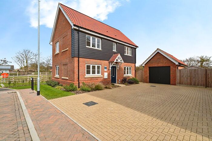 3 Bedroom Detached House For Sale In Smith Way, Stradbroke, Eye, IP21