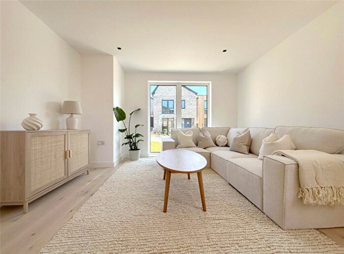 4 Bedroom Semi-Detached House To Rent In Pinhoe, Exeter, EX4