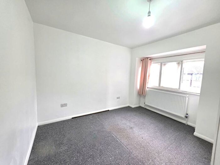 3 Bedroom Semi-Detached House To Rent In Burnham Gardens, Hayes, Middlesex, UB3