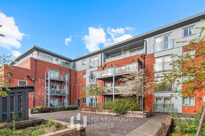 2 Bedroom Apartment For Sale In Charrington Place, St. Albans, AL1