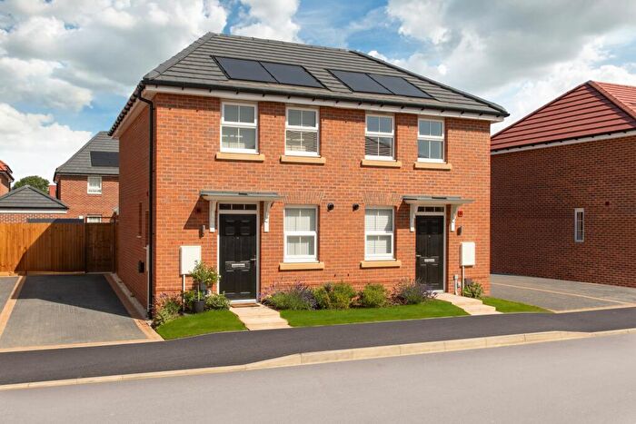 2 Bedroom Semi-Detached House For Sale In Edwinstowe, NG21