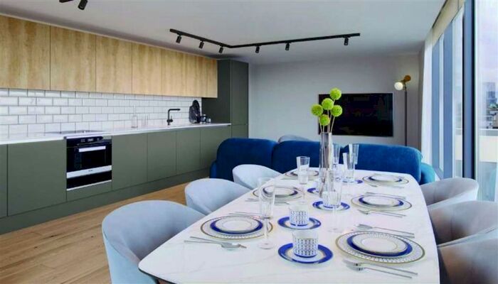 1 Bedroom Flat To Rent In 151 Tower Bridge Road, Southwark SE1