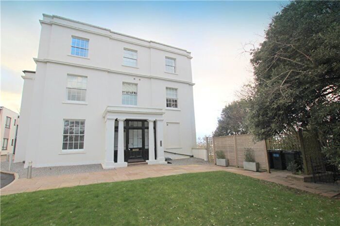 1 Bedroom Flat To Rent In La Sainte, Portishead, Bristol, BS20