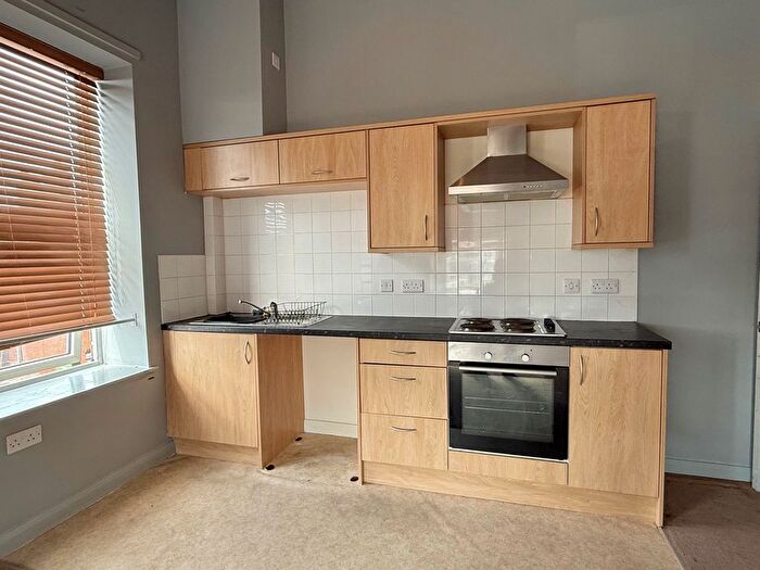 2 Bedroom Flat To Rent In Sharlston Common, Wakefield, WF4