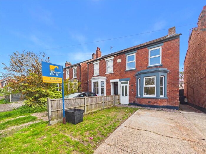 3 Bedroom Semi Detached House For Sale In Tuffley Lane, Tuffley, Gloucester, Gloucestershire, GL4