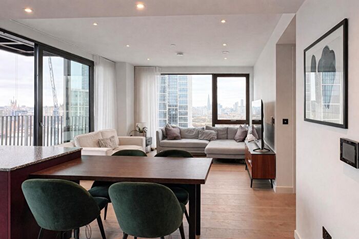 2 Bedroom Flat For Sale In Embassy Gardens, Nine Elms, Battersea, SW11